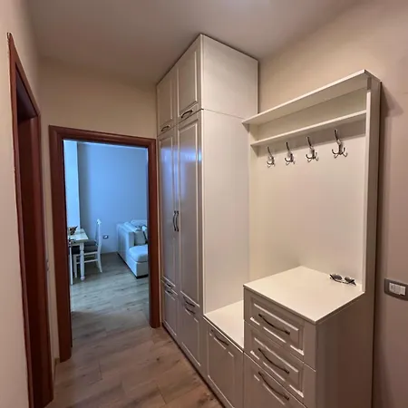 شقة Livias